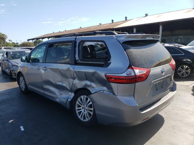 Photo 3 from auction – 2017 TOYOTA SIENNA XLE with VIN 5TDYZ3DC7HS888298