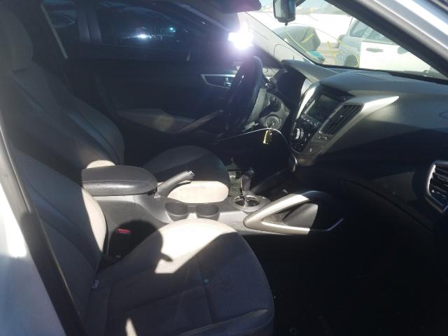 Photo 5 from auction – 2013 HYUNDAI VELOSTER with VIN KMHTC6AD9DU108765