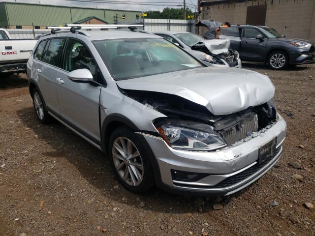 VOLKSWAGEN GOLF ALLTR 2017 with VIN 3VWH17AUXHM539404 - Photo from auction