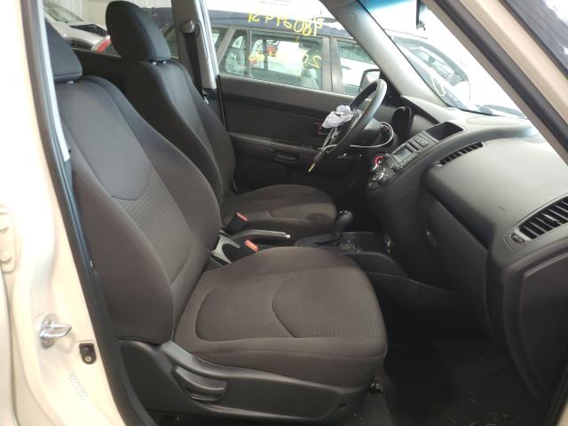 Photo 5 from auction – 2013 KIA SOUL with VIN KNDJT2A58D7488029