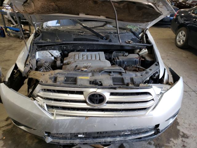 Photo 7 from auction – 2012 TOYOTA HIGHLANDER with VIN 5TDBK3EH6CS170433