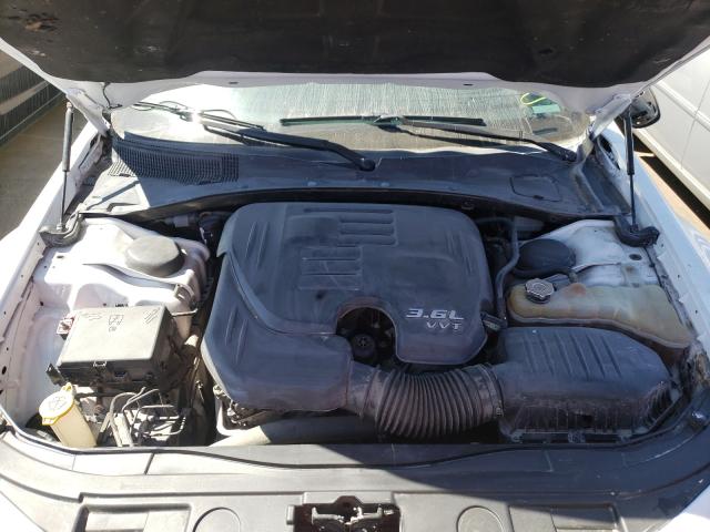 Photo 7 from auction – 2014 CHRYSLER 300 with VIN 2C3CCAAG1EH175936