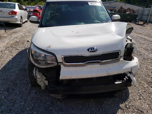 Photo 9 from auction – 2015 KIA SOUL with VIN KNDJN2A26F7228229