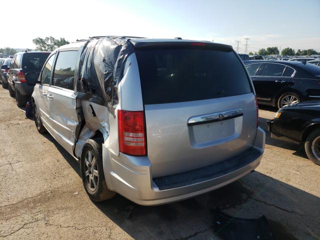 Photo 3 from auction – 2010 CHRYSLER TOWN & COU with VIN 2A4RR5D1XAR131984