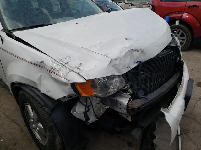 Photo 9 from auction – 2010 FORD ESCAPE XLS with VIN 1FMCU9C75AKD40602