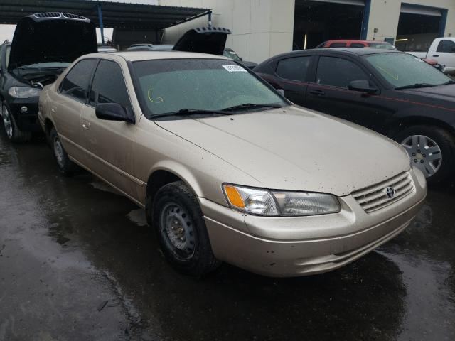 TOYOTA CAMRY CE 1998 with VIN JT2BG22K8W0205338 - Photo from auction