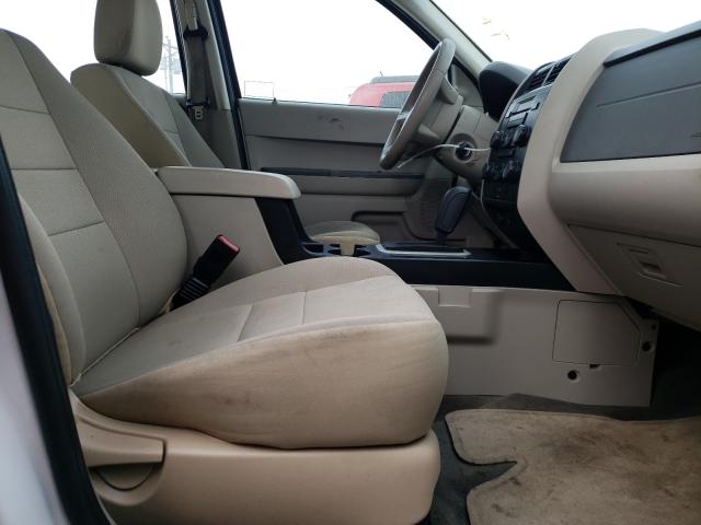 Photo 5 from auction – 2010 FORD ESCAPE XLS with VIN 1FMCU9C75AKD40602