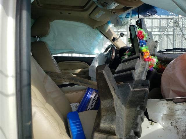 Photo 5 from auction – 2011 GMC YUKON DENA with VIN 1GKS2EEFXBR164355