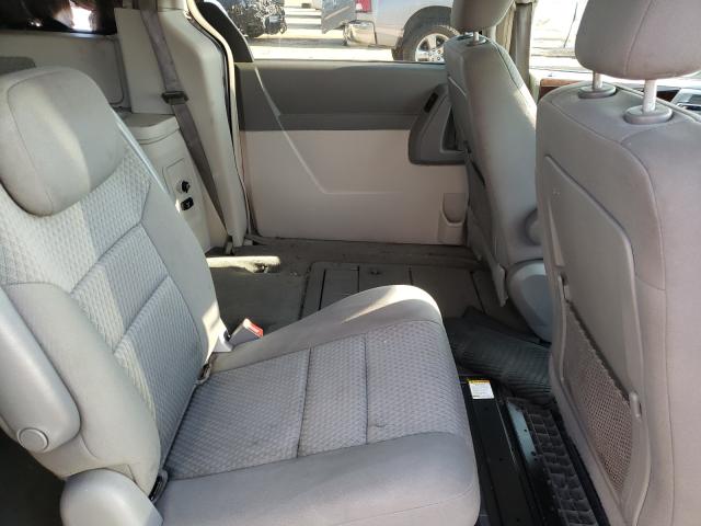Photo 6 from auction – 2010 CHRYSLER TOWN & COU with VIN 2A4RR5D1XAR131984