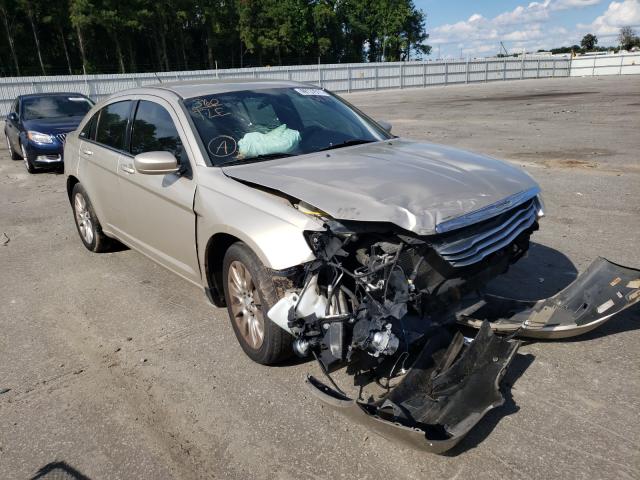 CHRYSLER 200 LX 2013 with VIN 1C3CCBAB0DN606282 - Photo from auction