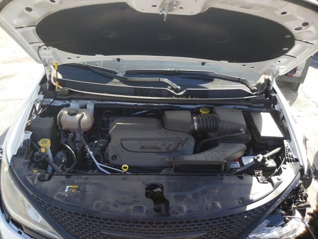 Photo 7 from auction – 2020 CHRYSLER PACIFICA L with VIN 2C4RC1GG3LR123759