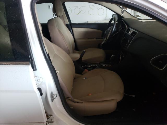 Photo 5 from auction – 2013 CHRYSLER 200 TOURIN with VIN 1C3CCBBG4DN660162