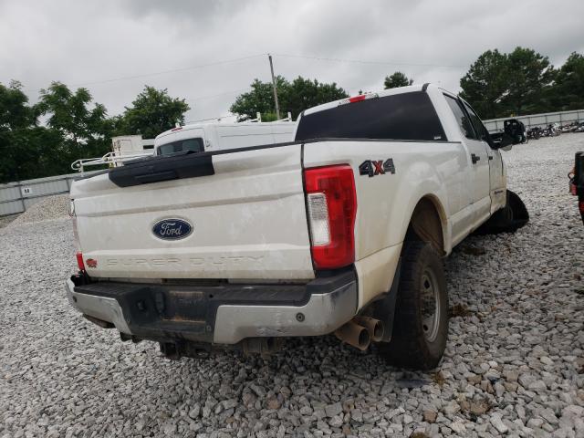 Photo 4 from auction – 2017 FORD F350 SUPER with VIN 1FT7W3BT1HEE99945