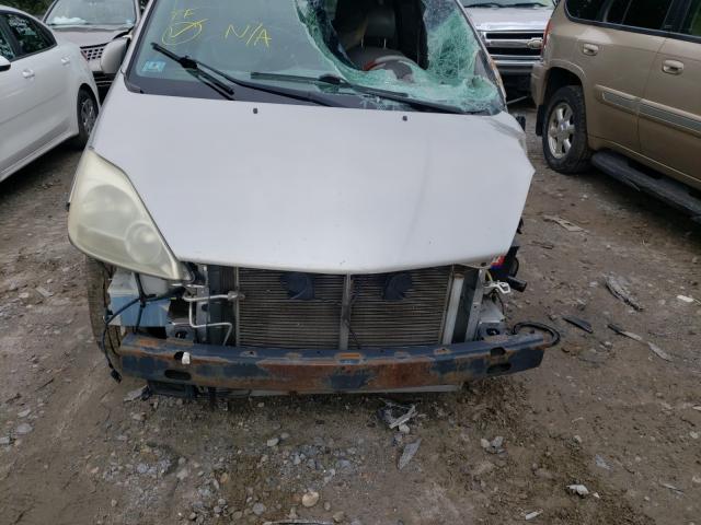 Photo 9 from auction – 2005 TOYOTA SIENNA XLE with VIN 5TDBA22C35S033149