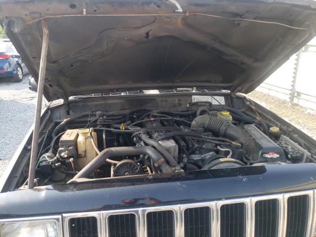 Photo 7 from auction – 2000 JEEP CHEROKEE C with VIN 1J4FF58S0YL272077