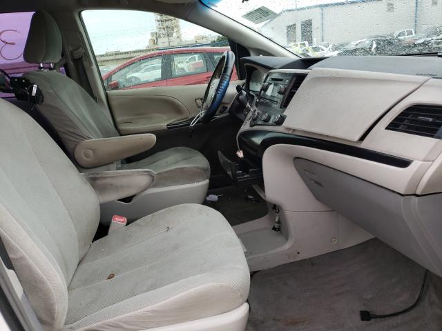 Photo 5 from auction – 2011 TOYOTA SIENNA with VIN 5TDZK3DC6BS072358