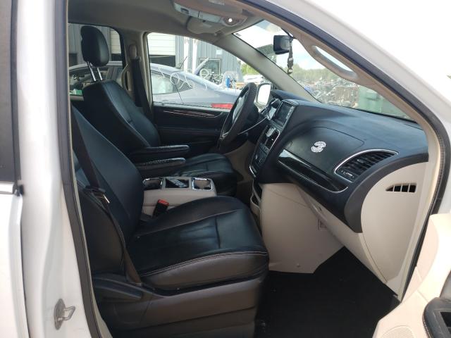 Photo 5 from auction – 2016 CHRYSLER TOWN & COU with VIN 2C4RC1BG2GR268045