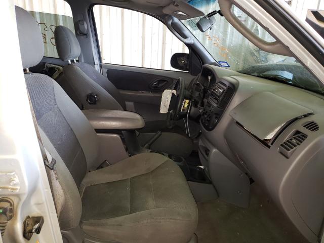 Photo 5 from auction – 2002 FORD ESCAPE XLT with VIN 1FMCU03172KB63673
