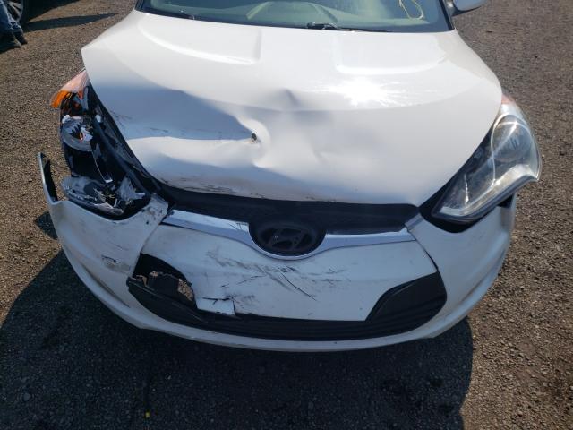 Photo 9 from auction – 2017 HYUNDAI VELOSTER with VIN KMHTC6AD5HU304787