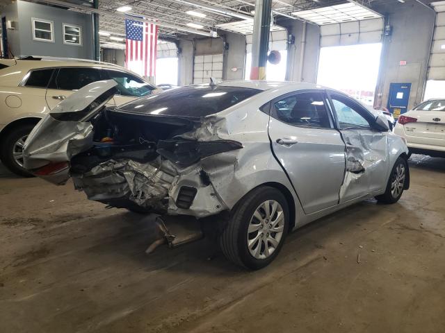 Photo 4 from auction – 2012 HYUNDAI ELANTRA GL with VIN 5NPDH4AE7CH066659