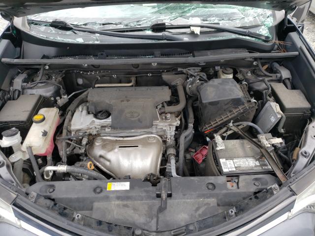 Photo 7 from auction – 2017 TOYOTA RAV4 XLE with VIN 2T3WFREV8HW378415