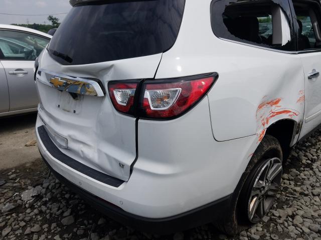 Photo 9 from auction – 2017 CHEVROLET TRAVERSE L with VIN 1GNKVGKD2HJ176967