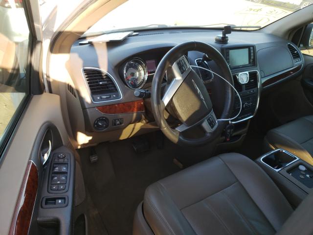 Photo 9 from auction – 2012 CHRYSLER TOWN & COU with VIN 2C4RC1BG3CR192068