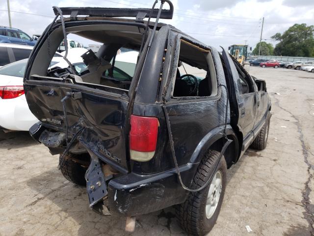 Photo 4 from auction – 2001 CHEVROLET BLAZER with VIN 1GNDT13W11K264937