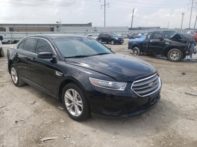 FORD TAURUS SE 2018 with VIN 1FAHP2D80JG137867 - Photo from auction