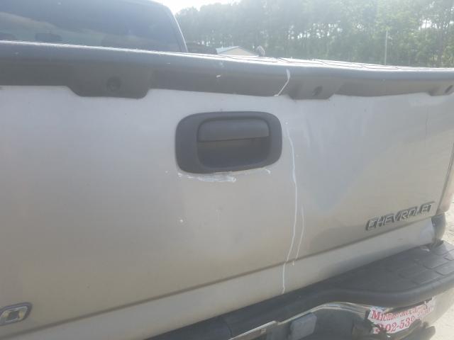 Photo 9 from auction – 2005 CHEVROLET SILVERADO with VIN 1GCEK19B25E116854