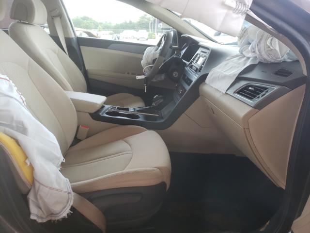 Photo 5 from auction – 2017 HYUNDAI SONATA SE with VIN 5NPE24AF9HH537796