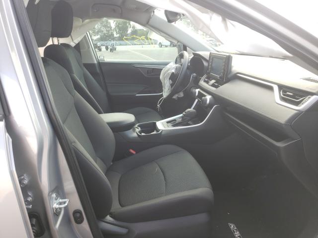 Photo 5 from auction – 2021 TOYOTA RAV4 LE with VIN 2T3H1RFVXMC112928
