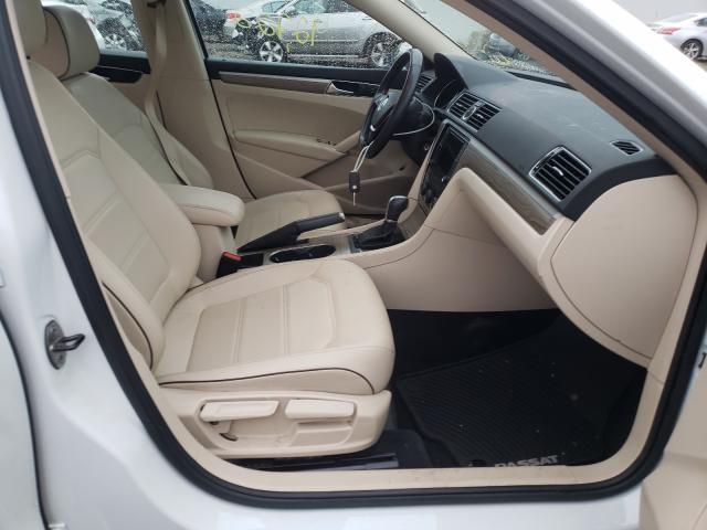 Photo 5 from auction – 2016 VOLKSWAGEN PASSAT SE with VIN 1VWBT7A35GC034460