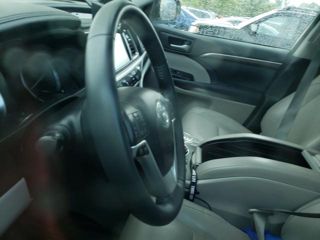 Photo 8 from auction – 2016 TOYOTA HIGHLANDER with VIN 5TDDKRFH7GS248699