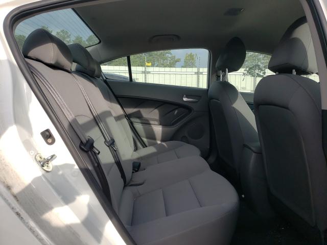 Photo 6 from auction – 2018 KIA FORTE LX with VIN 3KPFK4A75JE202767