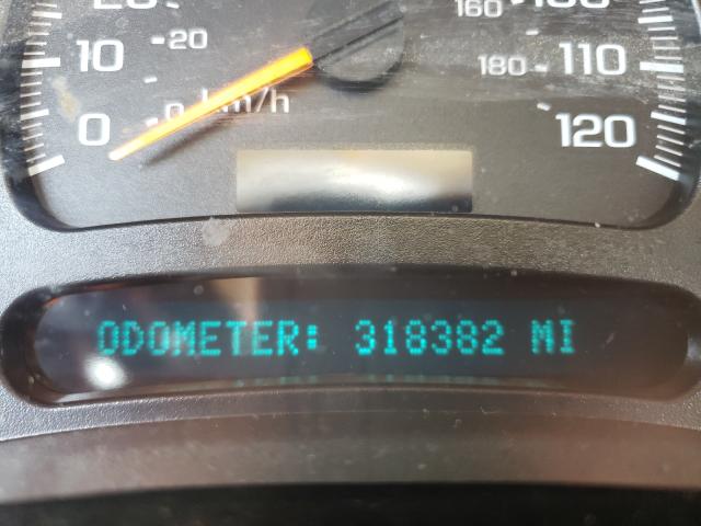 Photo 8 from auction – 2004 GMC YUKON with VIN 1GKEC13Z84J289369