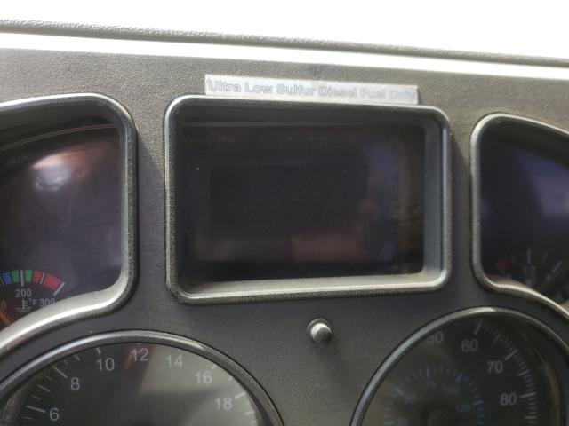 Photo 8 from auction – 2009 MACK 600 CXU600 with VIN 1M1AW01X69N001376