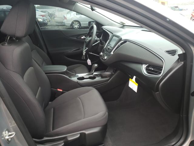 Photo 5 from auction – 2018 CHEVROLET MALIBU LS with VIN 1G1ZD5STXJF110593