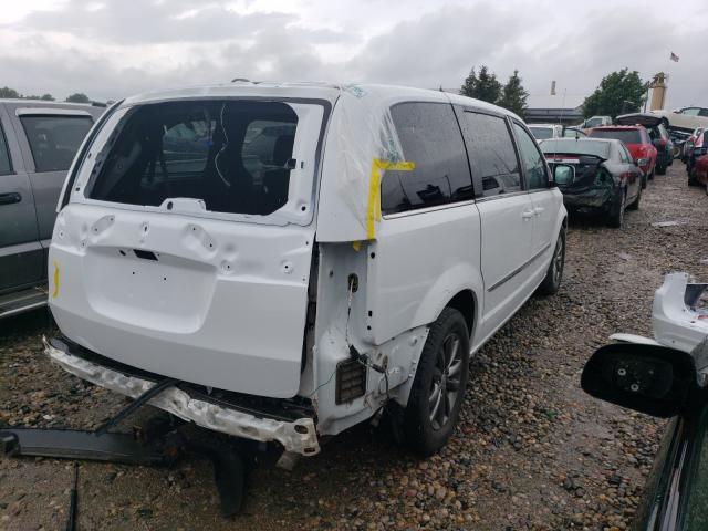 Photo 4 from auction – 2015 CHRYSLER TOWN & COU with VIN 2C4RC1HG0FR719933