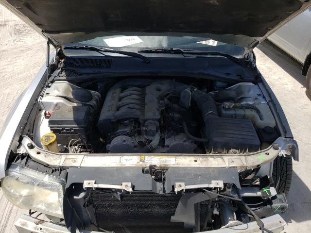 Photo 7 from auction – 2009 CHRYSLER 300 LIMITE with VIN 2C3KA33V79H600543