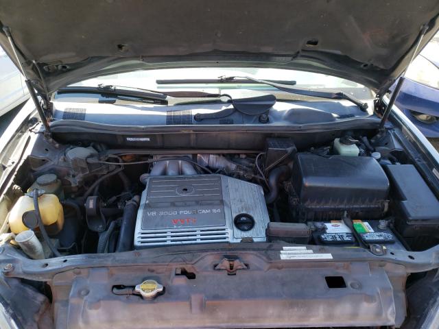 Photo 7 from auction – 2000 LEXUS RX 300 with VIN JT6GF10UXY0045469