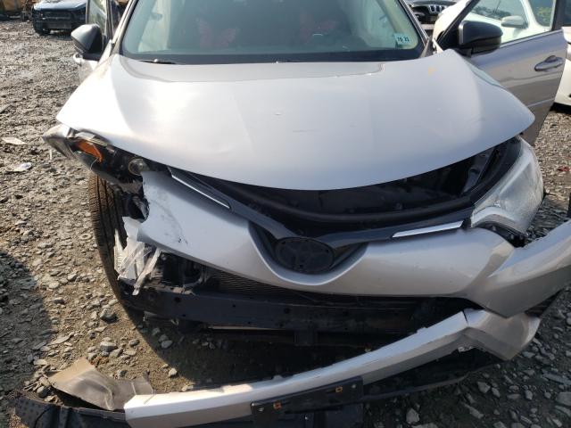 Photo 7 from auction – 2016 TOYOTA RAV4 LE with VIN 2T3BFREV2GW416024