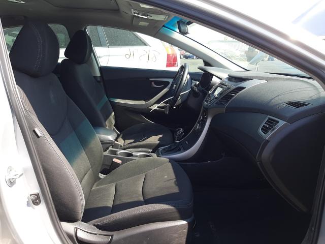 Photo 5 from auction – 2016 HYUNDAI ELANTRA SE with VIN 5NPDH4AE7GH685994