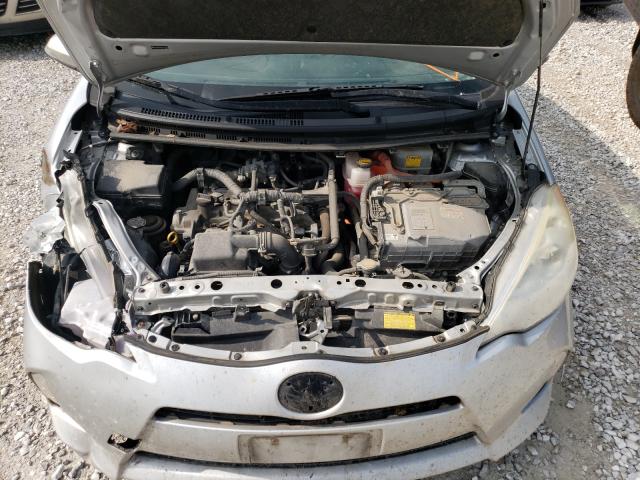 Photo 7 from auction – 2013 TOYOTA PRIUS C with VIN JTDKDTB32D1557045