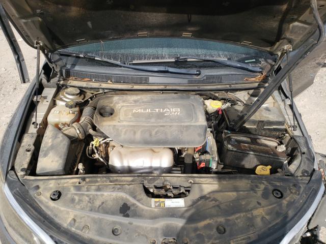 Photo 7 from auction – 2015 CHRYSLER 200 LIMITE with VIN 1C3CCCABXFN649438