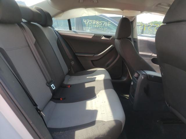 Photo 6 from auction – 2017 VOLKSWAGEN JETTA S with VIN 3VW2B7AJ0HM393524