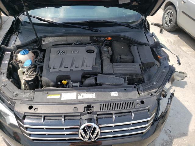 Photo 7 from auction – 2014 VOLKSWAGEN PASSAT SEL with VIN 1VWCN7A34EC094757