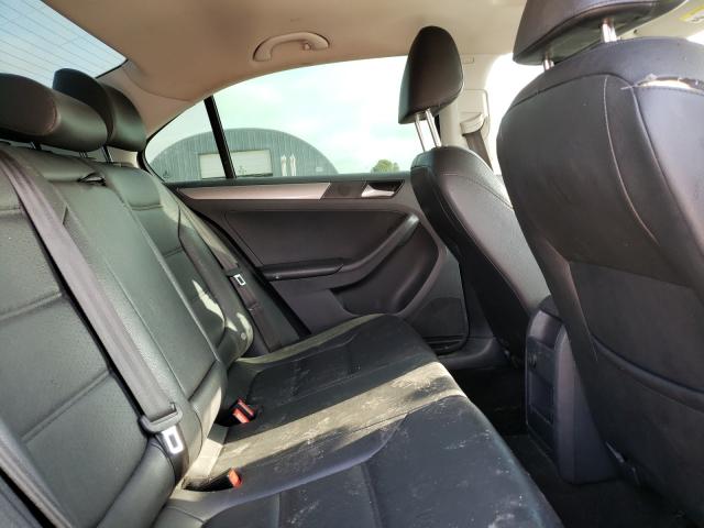 Photo 6 from auction – 2017 VOLKSWAGEN JETTA SE with VIN 3VWDB7AJ3HM219939