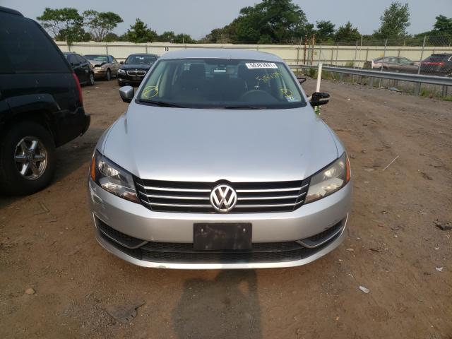 Photo 9 from auction – 2014 VOLKSWAGEN PASSAT S with VIN 1VWAT7A36EC030636