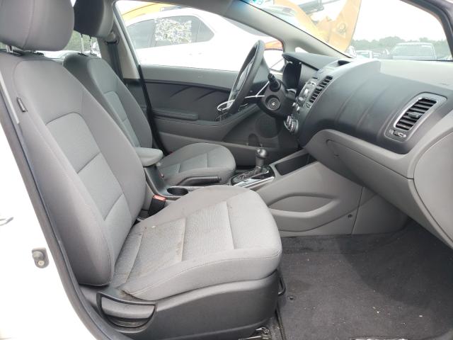 Photo 5 from auction – 2018 KIA FORTE LX with VIN 3KPFK4A75JE202767